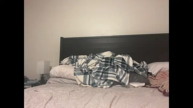 QueenLolaX online show from 17, 10, 2025