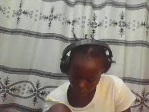 ebony curvedass online show from 5, 2, 2026