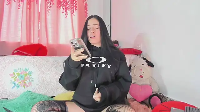 msschloee  online show from 30, 9, 2025