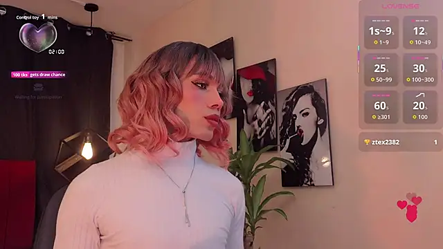 Megan Do Santos online show from 10, 10, 2025