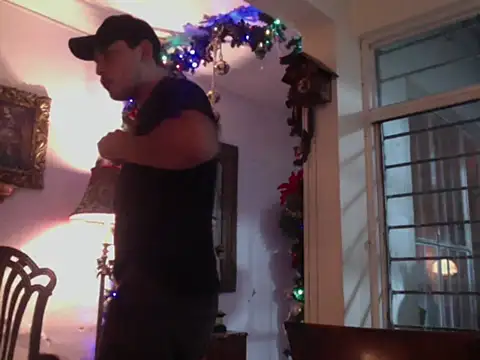 Snapshot of Zordomud0 chatting on 19, 12, 2025 Zordomud0 online show from 19, 12, 2025