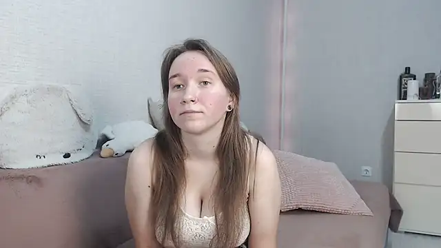 lovely hayley online show from 20, 9, 2025