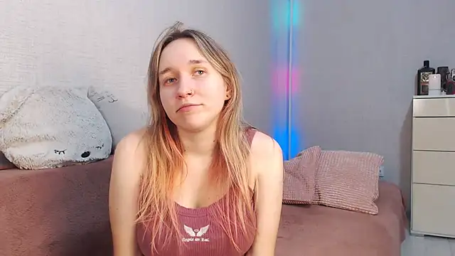 lovely hayley online show from 20, 12, 2025