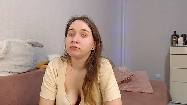 lovely hayley online show from 1, 3, 2025