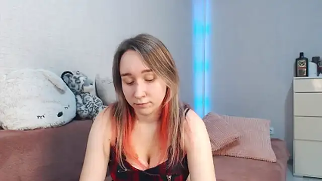 lovely hayley online show from 5, 3, 2026