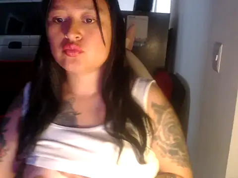 Snapshot of Dahiana_Rous chatting on 3, 2, 2026 Dahiana Rous online show from 3, 2, 2026