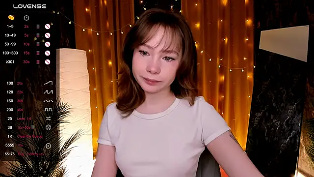 Snapshot of LanaBlu_ chatting on 11, 2, 2026 LanaBlu online show from 11, 2, 2026