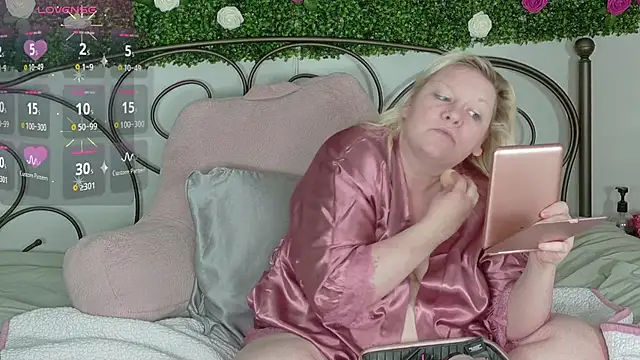 siennaxluxx online show from 13, 4, 2026