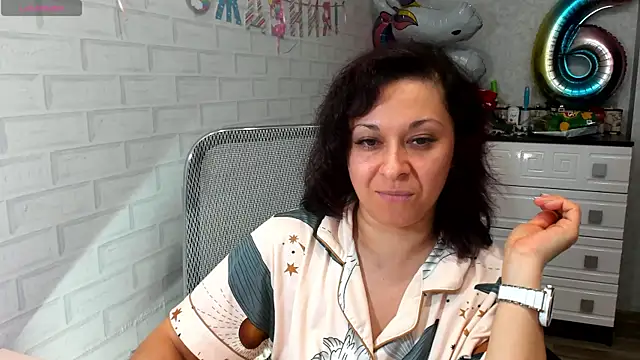Snapshot of TeasyLana chatting on 22, 2, 2026 TeasyLana online show from 22, 2, 2026