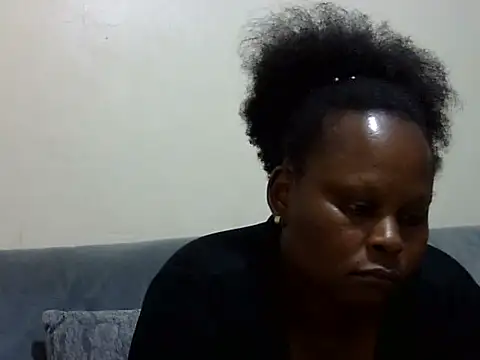 Snapshot of Pretty_lilly02 chatting on 2, 7, 2026 Pretty lilly02 online show from 2, 7, 2026
