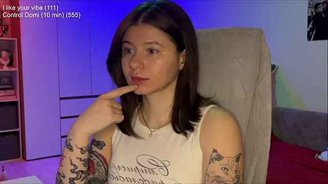 xoxoavi online show from 20, 4, 2026