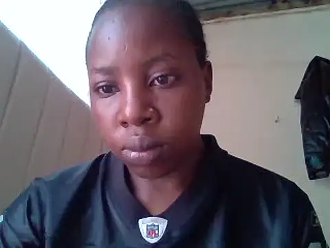 Queen loveer online show from 15, 3, 2025