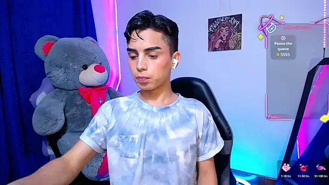 OwenBluee online show from 2, 6, 2026