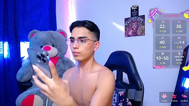 OwenBluee online show from 26, 6, 2026
