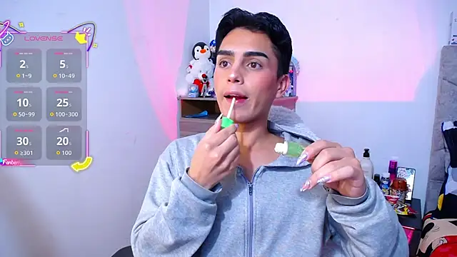 OwenBluee online show from 25, 11, 2025