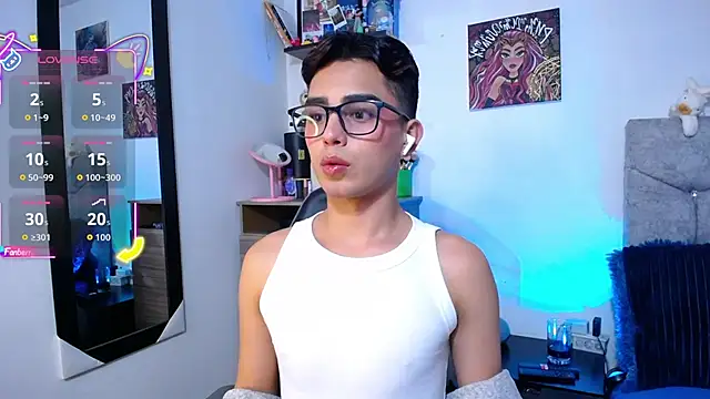 OwenBluee online show from 8, 4, 2026