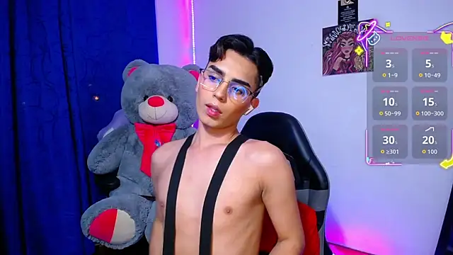 OwenBluee online show from 8, 7, 2026