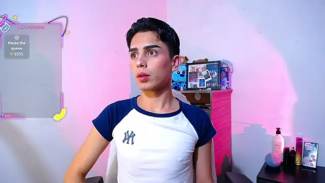 OwenBluee online show from 22, 11, 2025