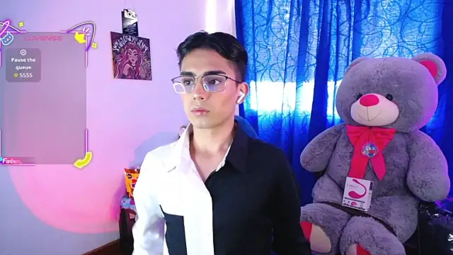 OwenBluee online show from 13, 7, 2026