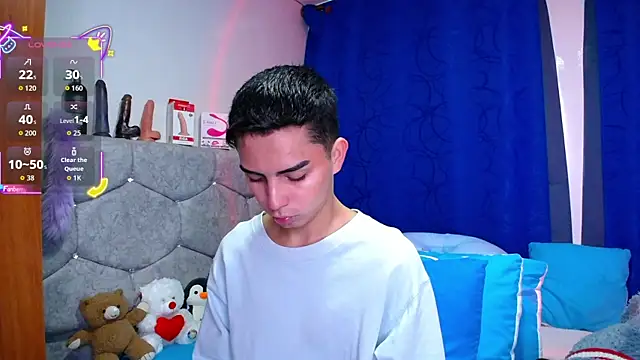 OwenBluee online show from 17, 9, 2025