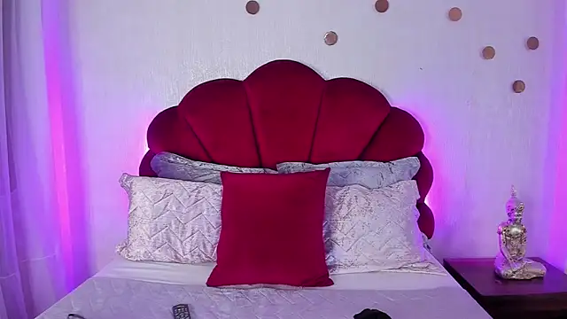 AndreaPink2024 online show from 12, 2, 2026