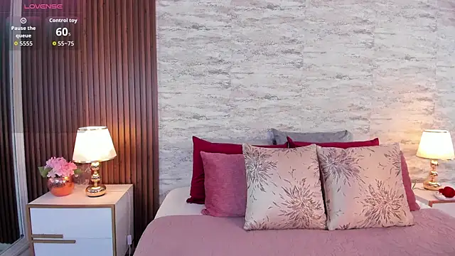 AndreaPink2024 online show from 8, 10, 2025