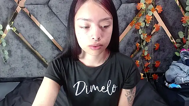 Sofia Mirandaa18 online show from 25, 2, 2025