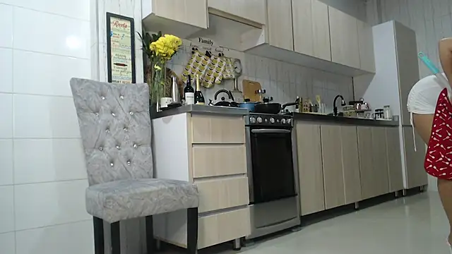 Jadeee  online show from 14, 2, 2025