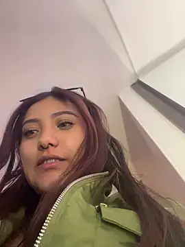 angellique 22 online show from 18, 3, 2026