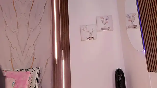 mia six66 online show from 28, 2, 2026