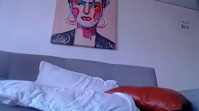 Zafiro subversiva online show from 10, 9, 2025