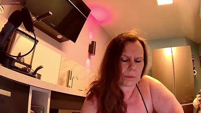 Snapshot of Endrocleia chatting on 15, 6, 2026 Endrocleia online show from 15, 6, 2026