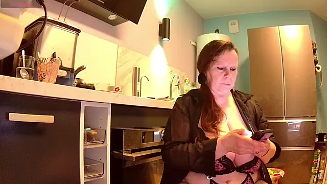 Endrocleia online show from 9, 11, 2025