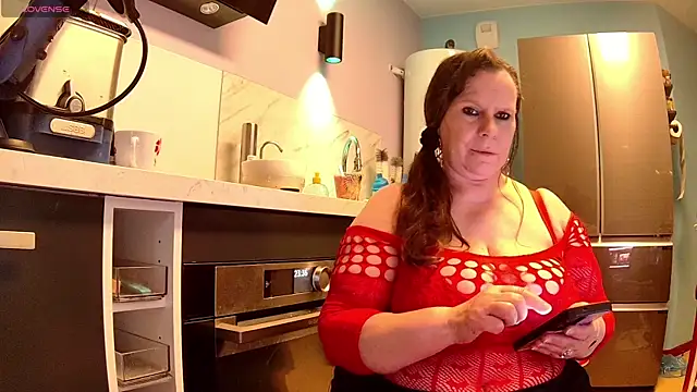 Endrocleia online show from 9, 10, 2025