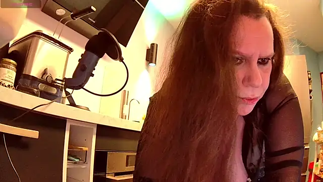 Endrocleia online show from 8, 4, 2026