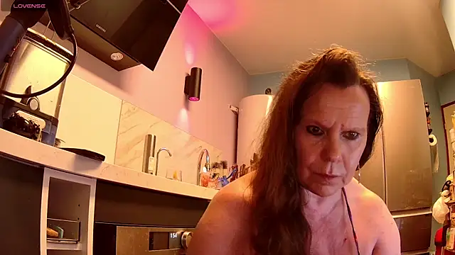 Snapshot of Endrocleia chatting on 17, 6, 2026 Endrocleia online show from 17, 6, 2026