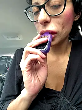 myloveforyouu online show from 1, 11, 2025