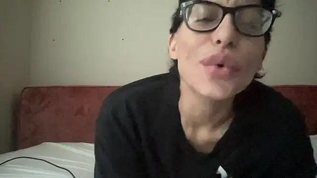 myloveforyouu online show from 1, 6, 2026