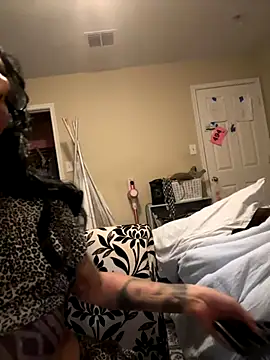 myloveforyouu online show from 19, 11, 2025