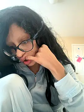 myloveforyouu online show from 10, 11, 2025