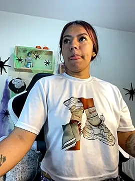 Ivann4 online show from 22, 10, 2025