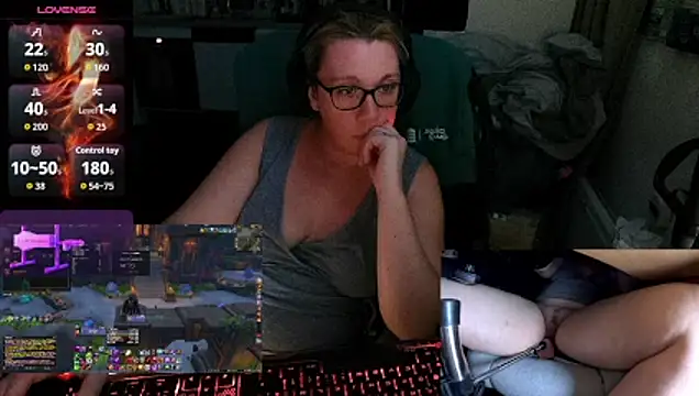 Snapshot of lili-hot-77 chatting on 11, 9, 2025 lili-hot-77 online show from 11, 9, 2025