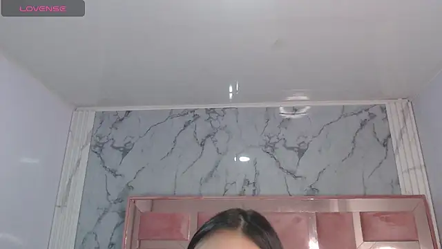 Snapshot of lizzyluk_ch chatting on 10, 9, 2025 lizzyluk ch online show from 10, 9, 2025