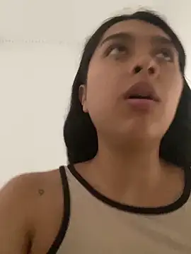 SweetLatiin  online show from 17, 12, 2025