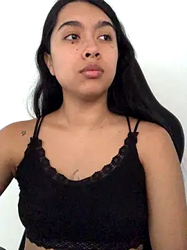 SweetLatiin  online show from 21, 9, 2025