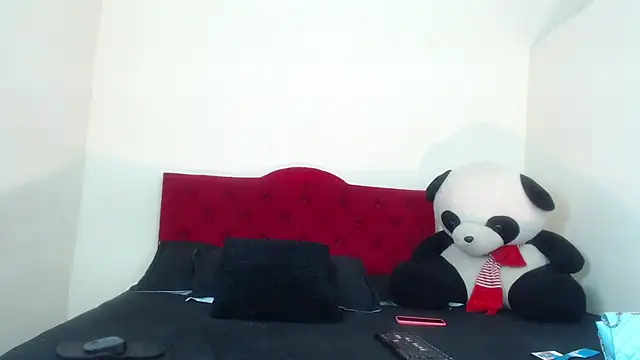 Luluu 08 online show from 8, 3, 2025