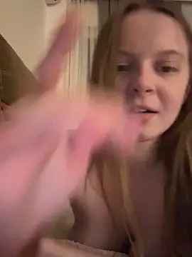 Snapshot of wrenlie chatting on 3, 10, 2025 wrenlie online show from 3, 10, 2025