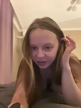 Snapshot of wrenlie chatting on 27, 2, 2025 wrenlie online show from 27, 2, 2025