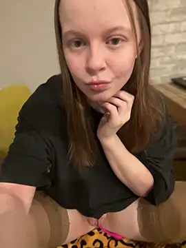 Snapshot of wrenlie chatting on 15, 3, 2025 wrenlie online show from 15, 3, 2025