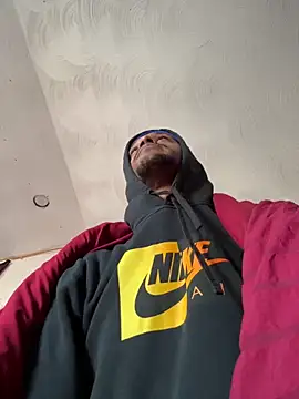 Snapshot of rayyymack chatting on 3, 3, 2026 rayyymack online show from 3, 3, 2026